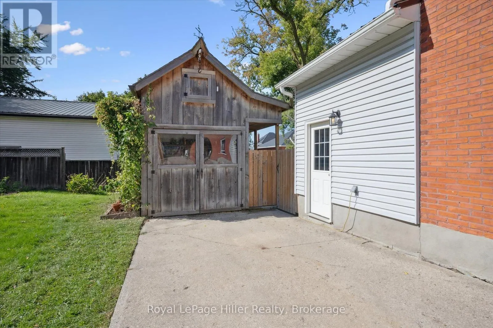 4 TEMPERANCE STREET