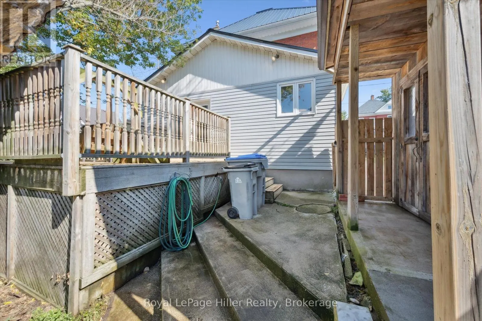 4 TEMPERANCE STREET