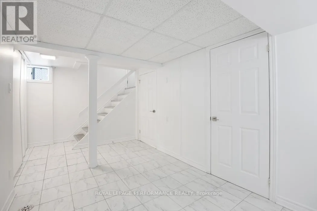 2265 IRIS STREET
