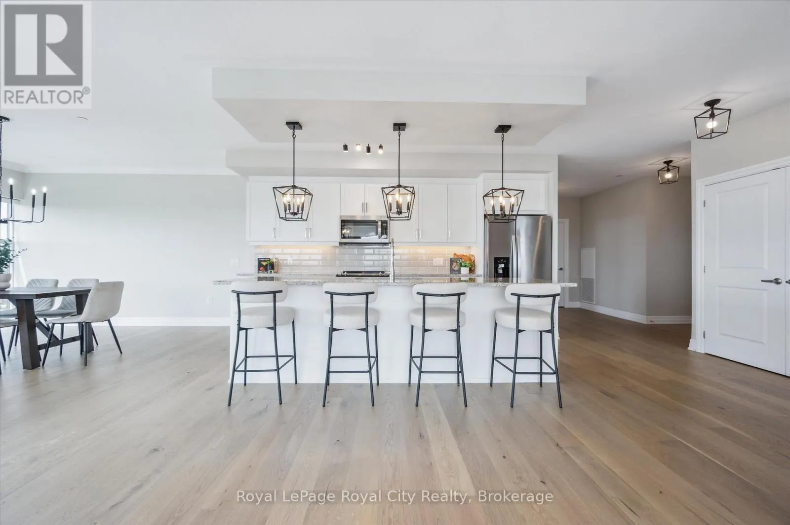 1004 - 1878 GORDON STREET, #1004