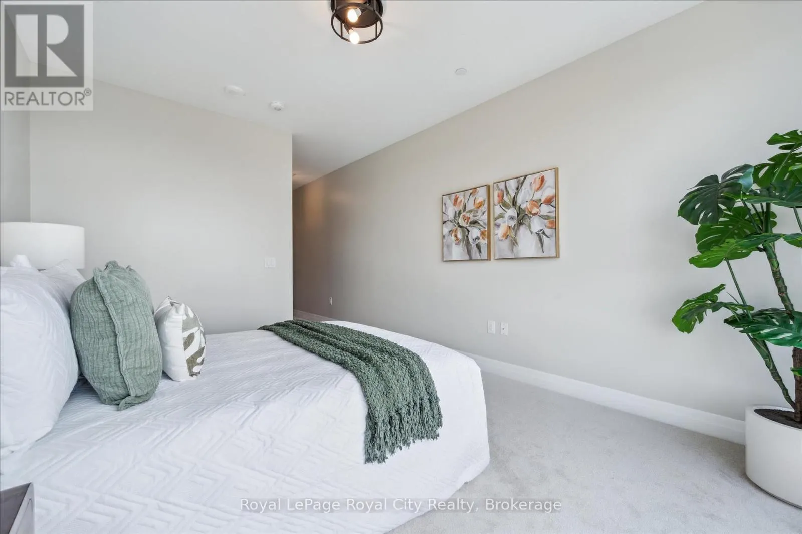 1004 - 1878 GORDON STREET, #1004