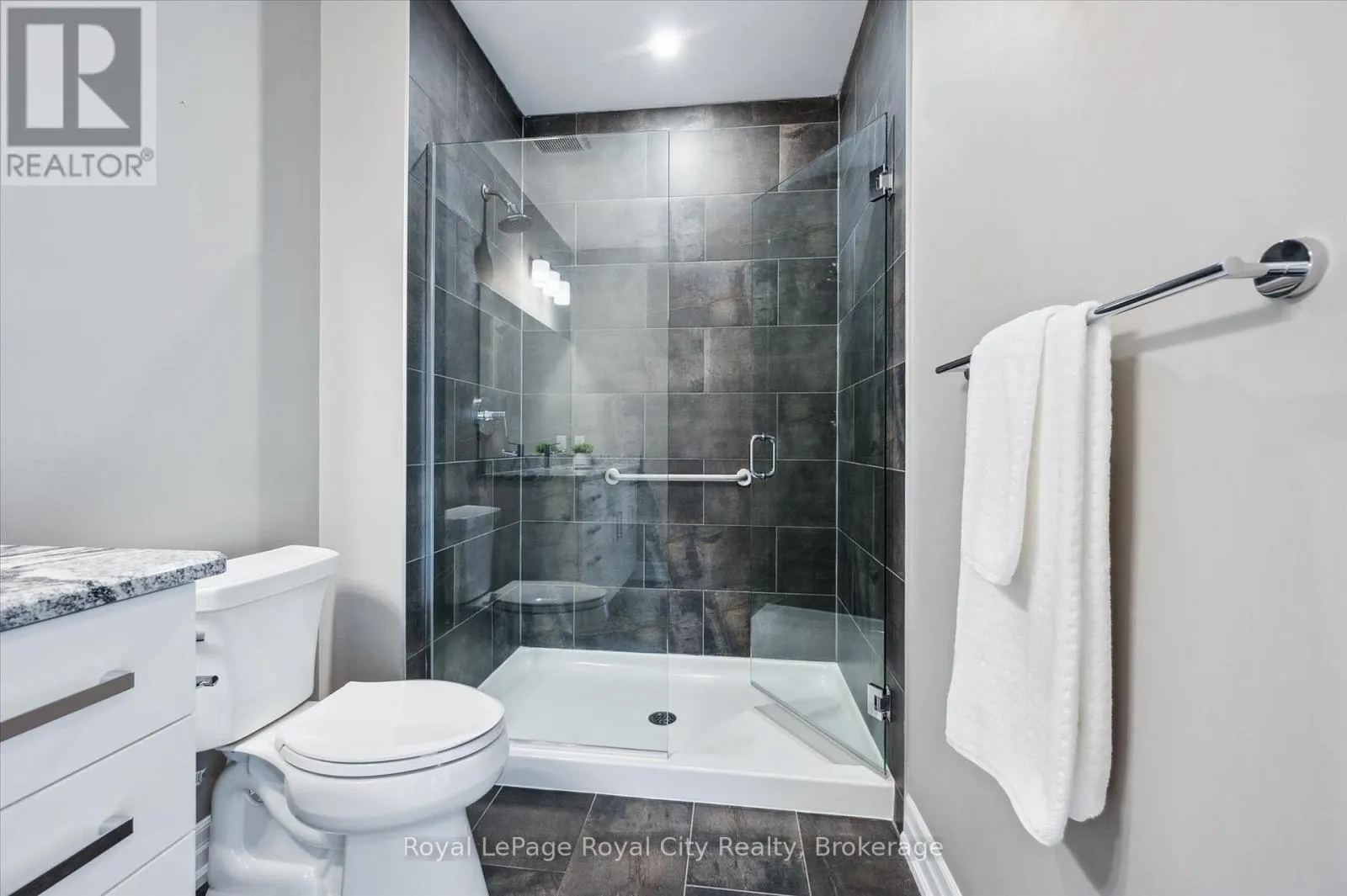 1004 - 1878 GORDON STREET, #1004