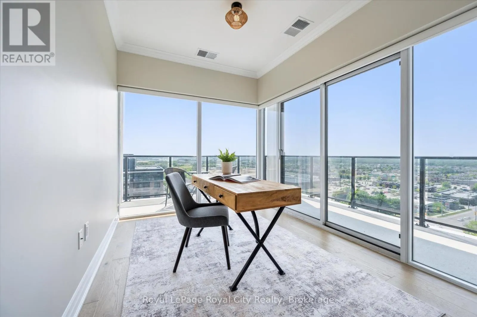 1004 - 1878 GORDON STREET, #1004