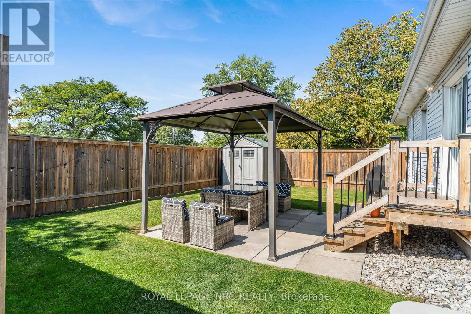 264 LAKESHORE ROAD