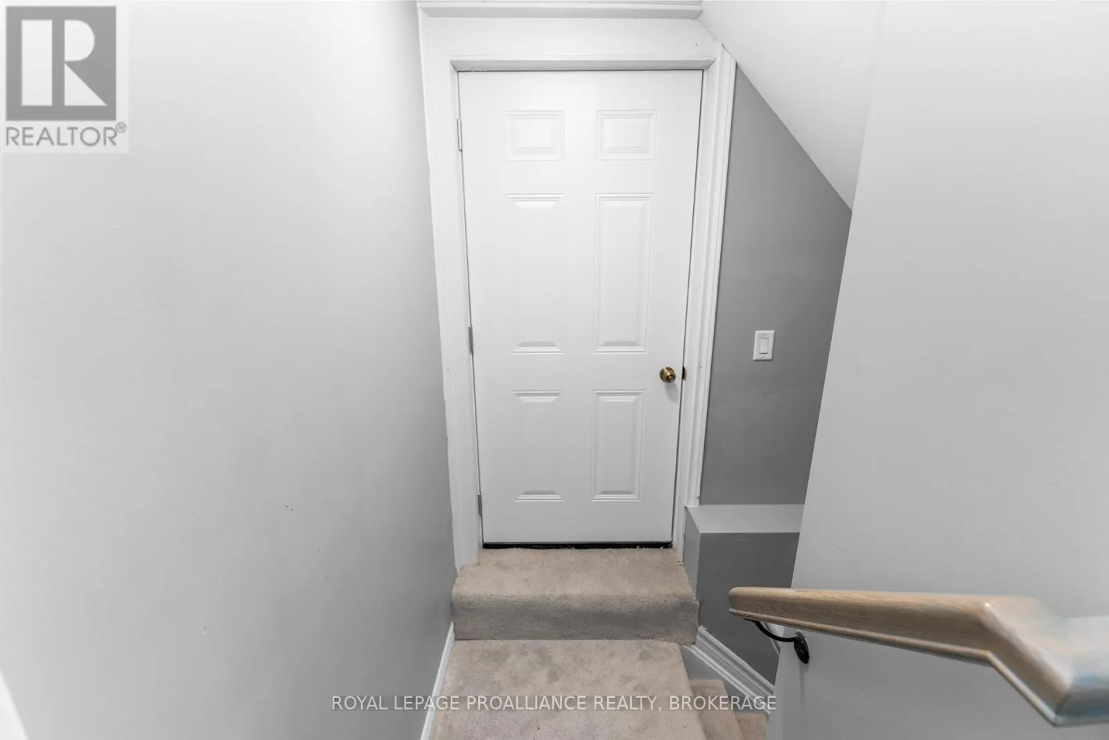1374 MONARCH DRIVE