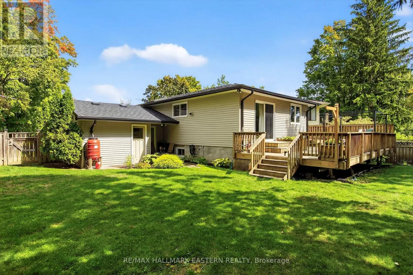 41 PARKVIEW DRIVE