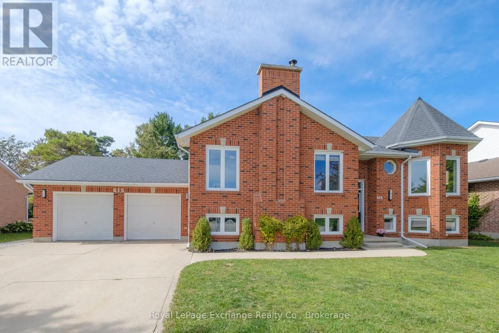 615 LYNDEN CRESCENT