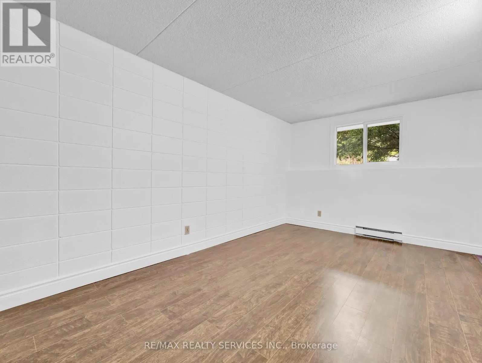 103 - 30 HICKORY STREET E