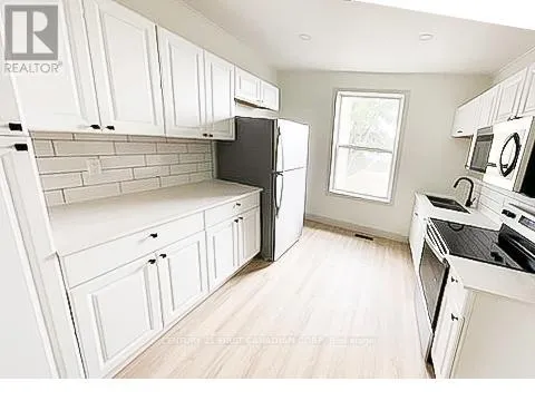 APARTMENT 2 - 857 DUNDAS STREET