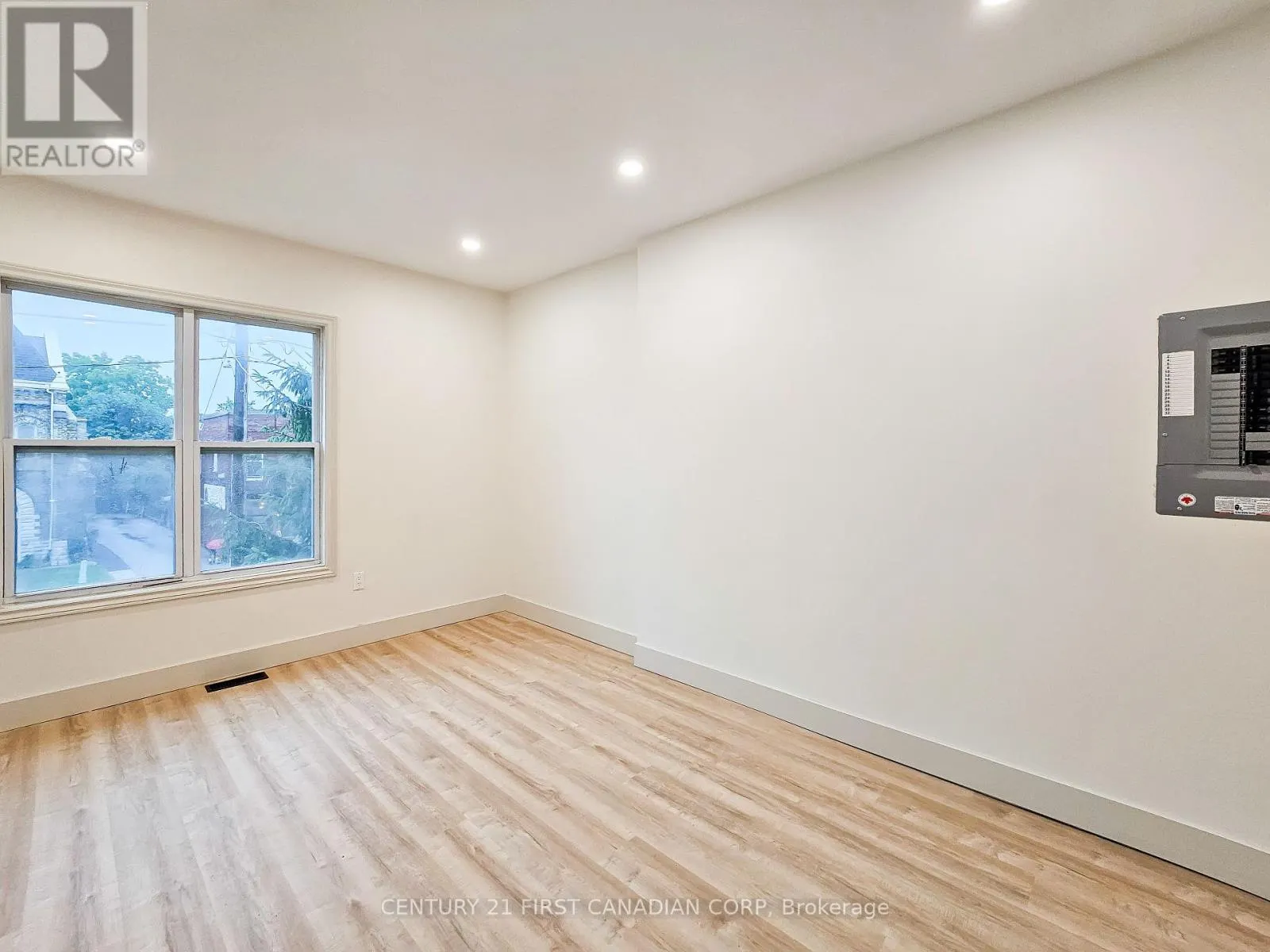 APARTMENT 2 - 857 DUNDAS STREET