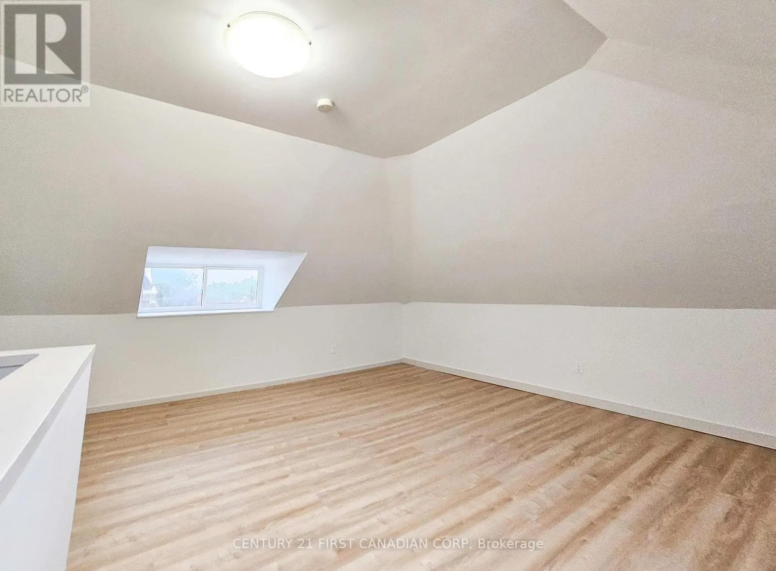 APARTMENT 2 - 857 DUNDAS STREET