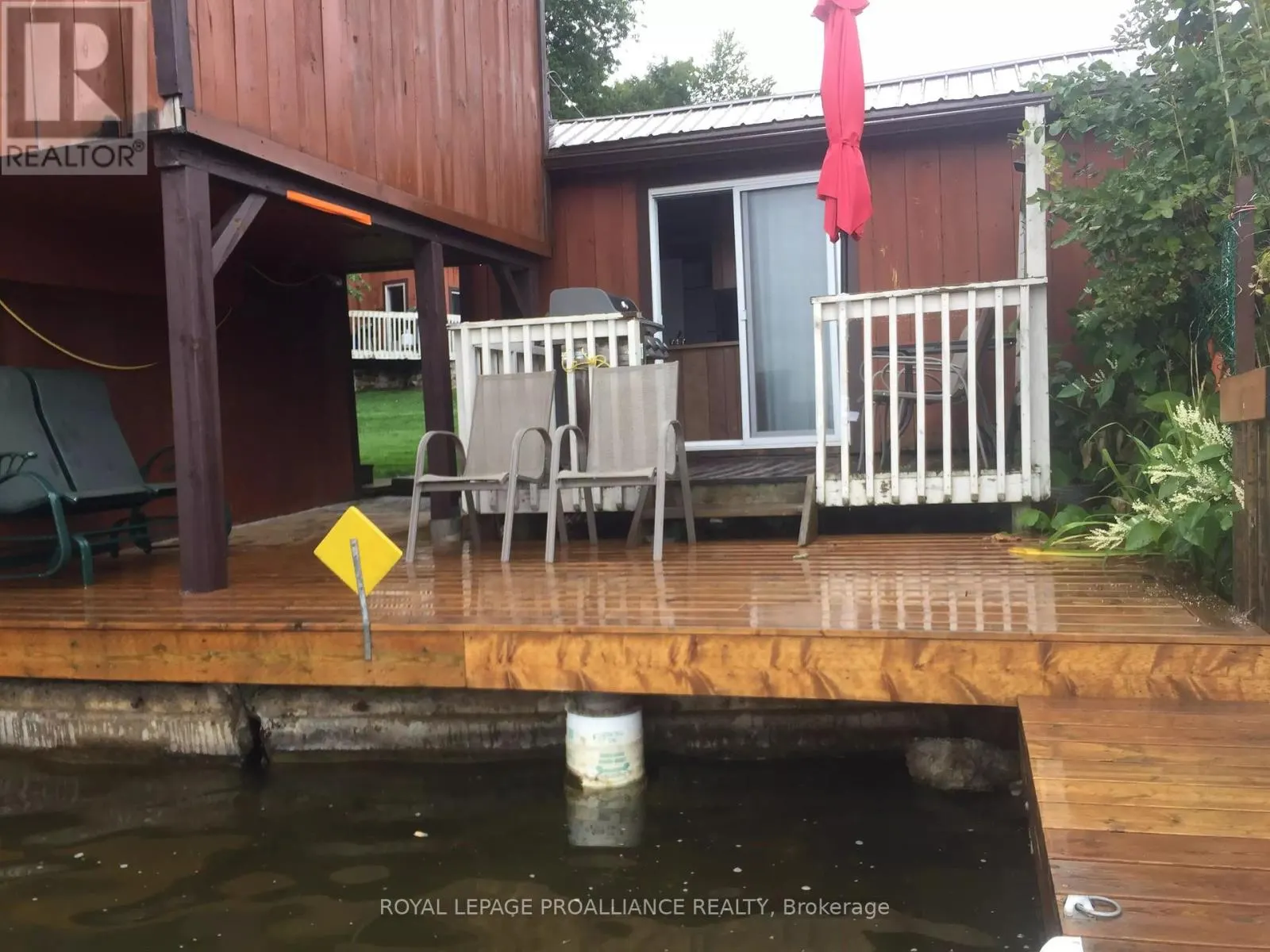 118 FRONT STREET W
