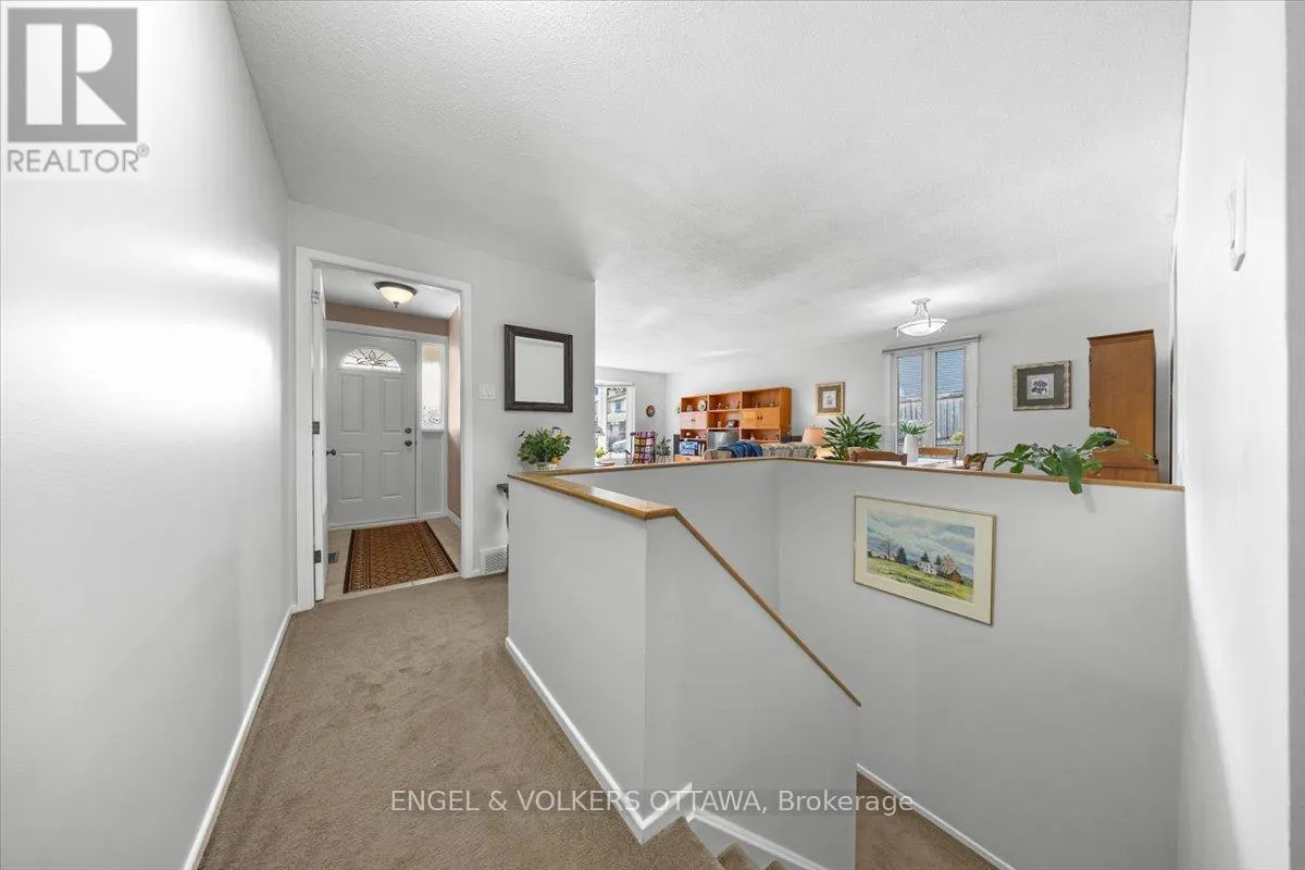 11 VENTNOR WAY