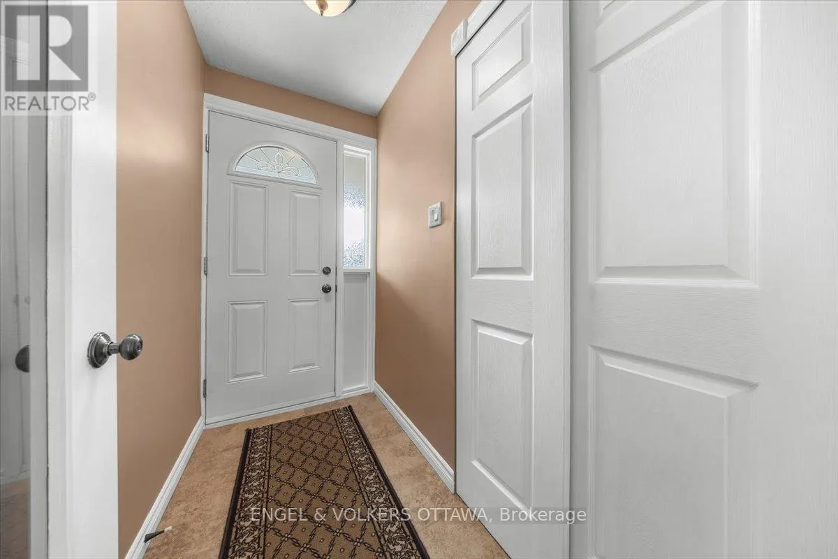 11 VENTNOR WAY