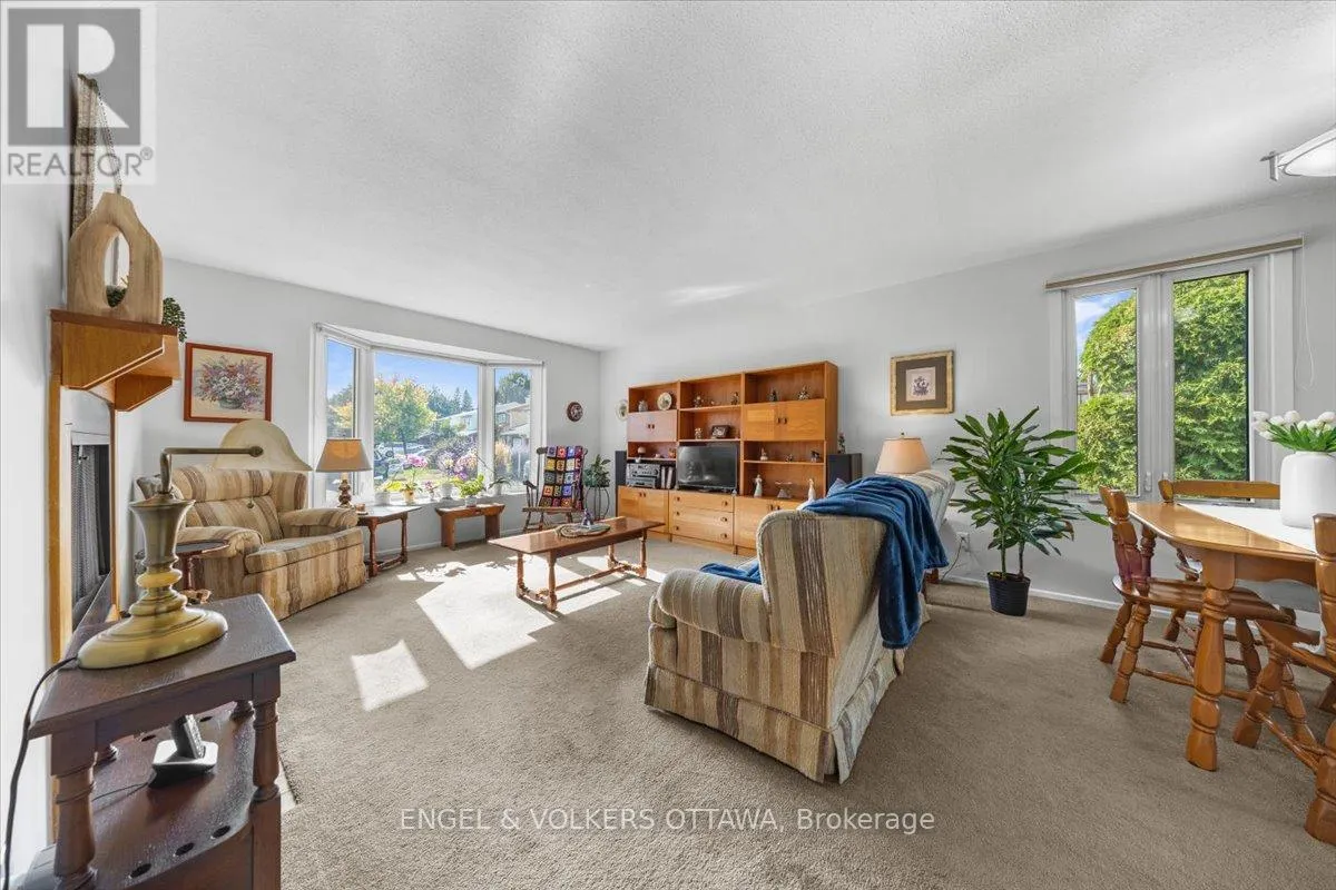 11 VENTNOR WAY