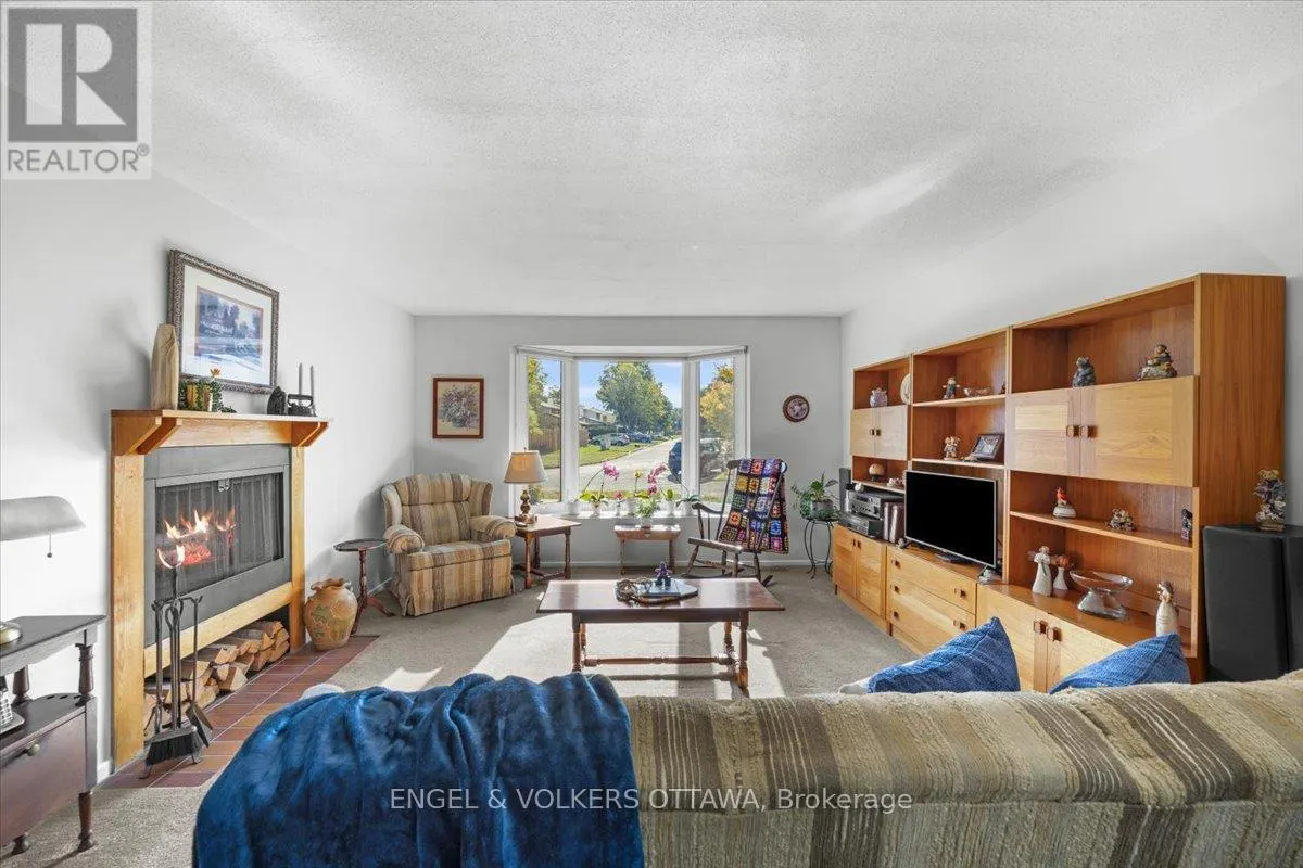 11 VENTNOR WAY