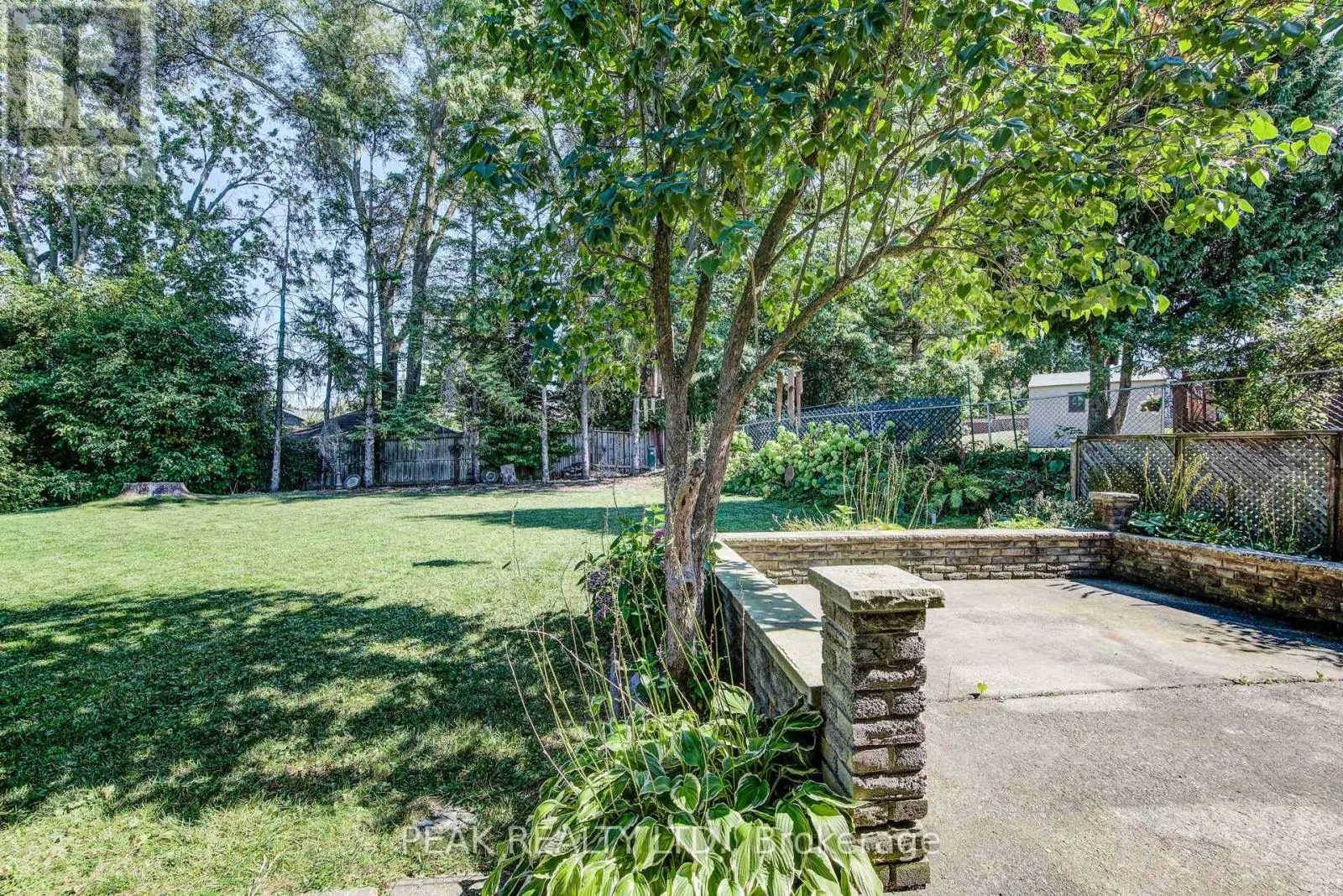 659 GLADSTONE DRIVE