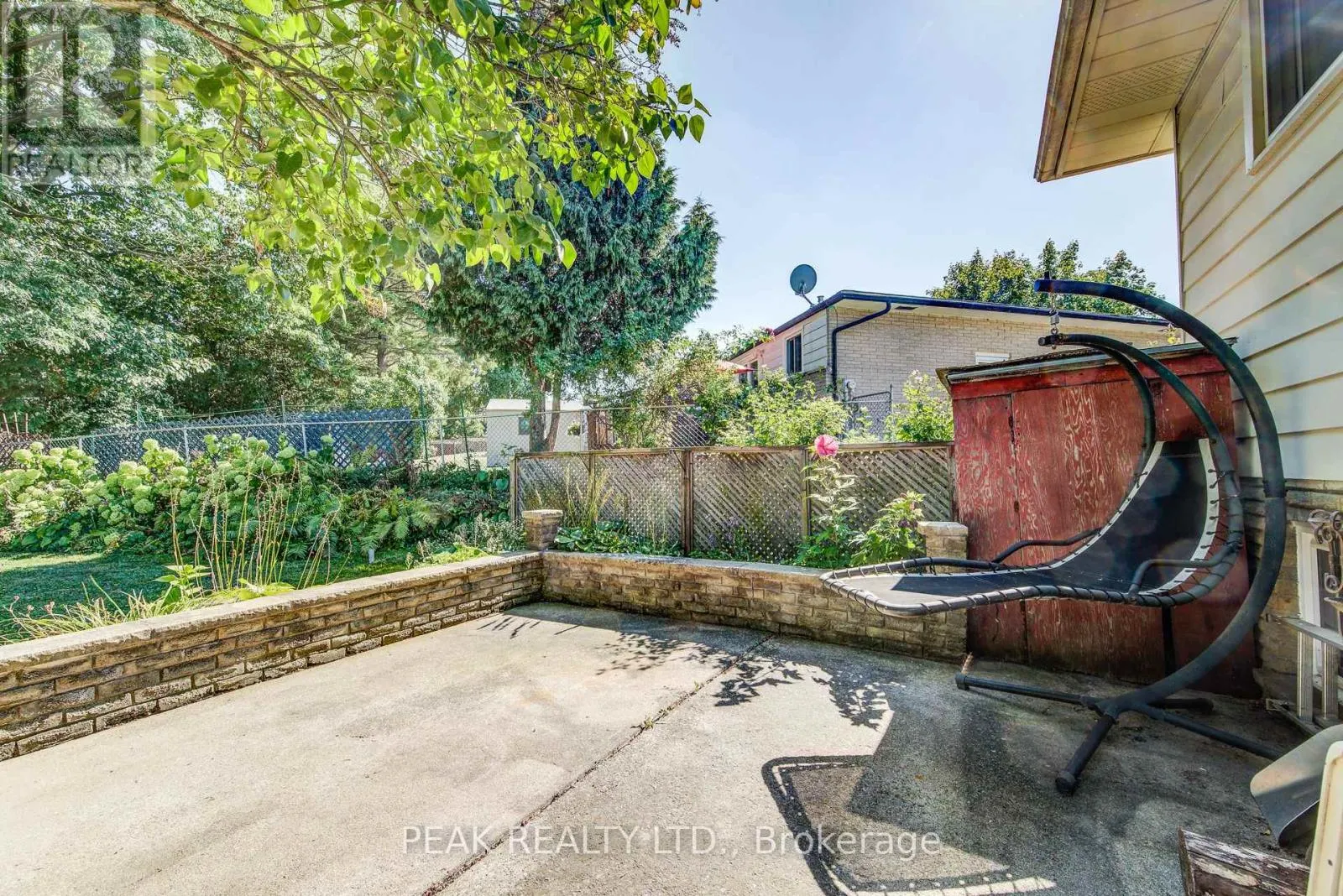 659 GLADSTONE DRIVE