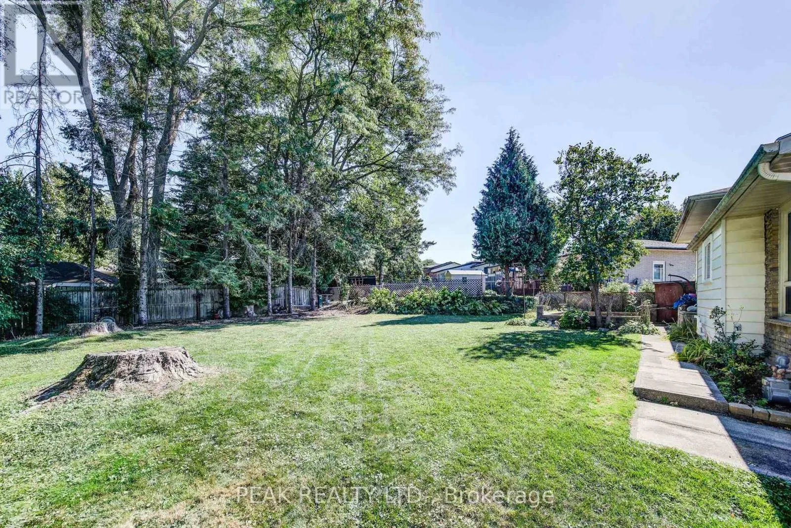 659 GLADSTONE DRIVE