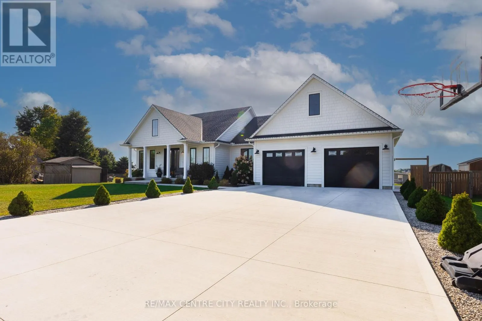 7923 FAIRVIEW ROAD