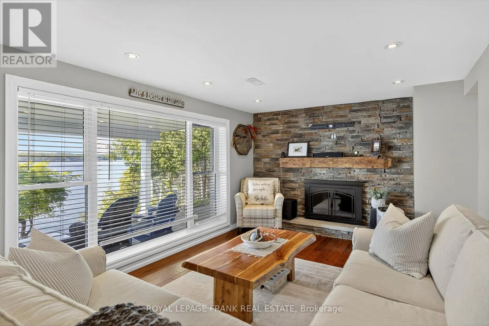 1082 TEDFORD LANE