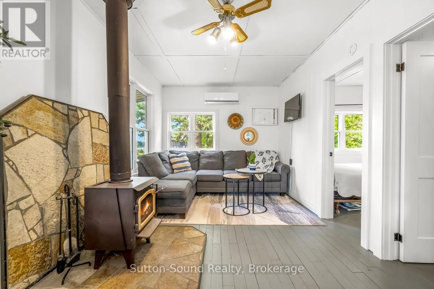 871 PIKE BAY ROAD