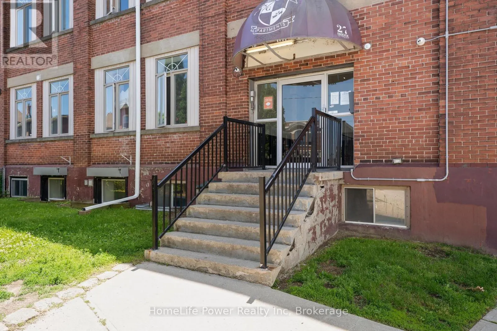 305 - 27 BRIDGE STREET, #305