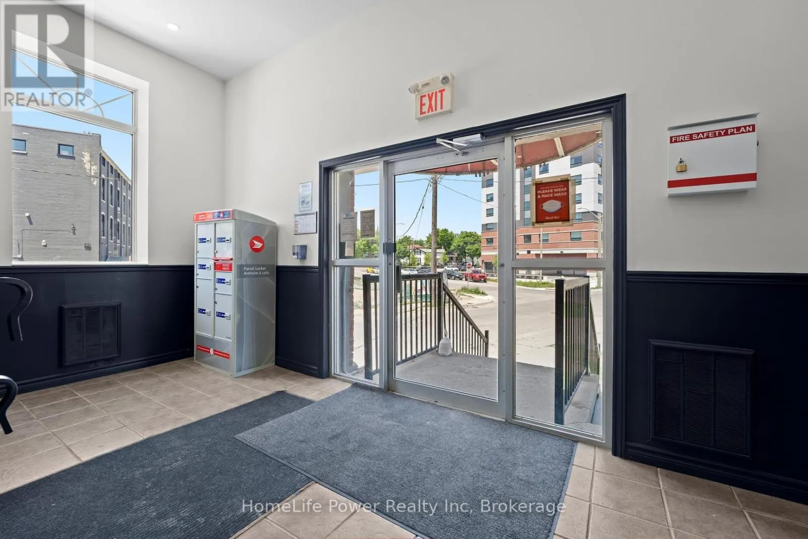305 - 27 BRIDGE STREET, #305