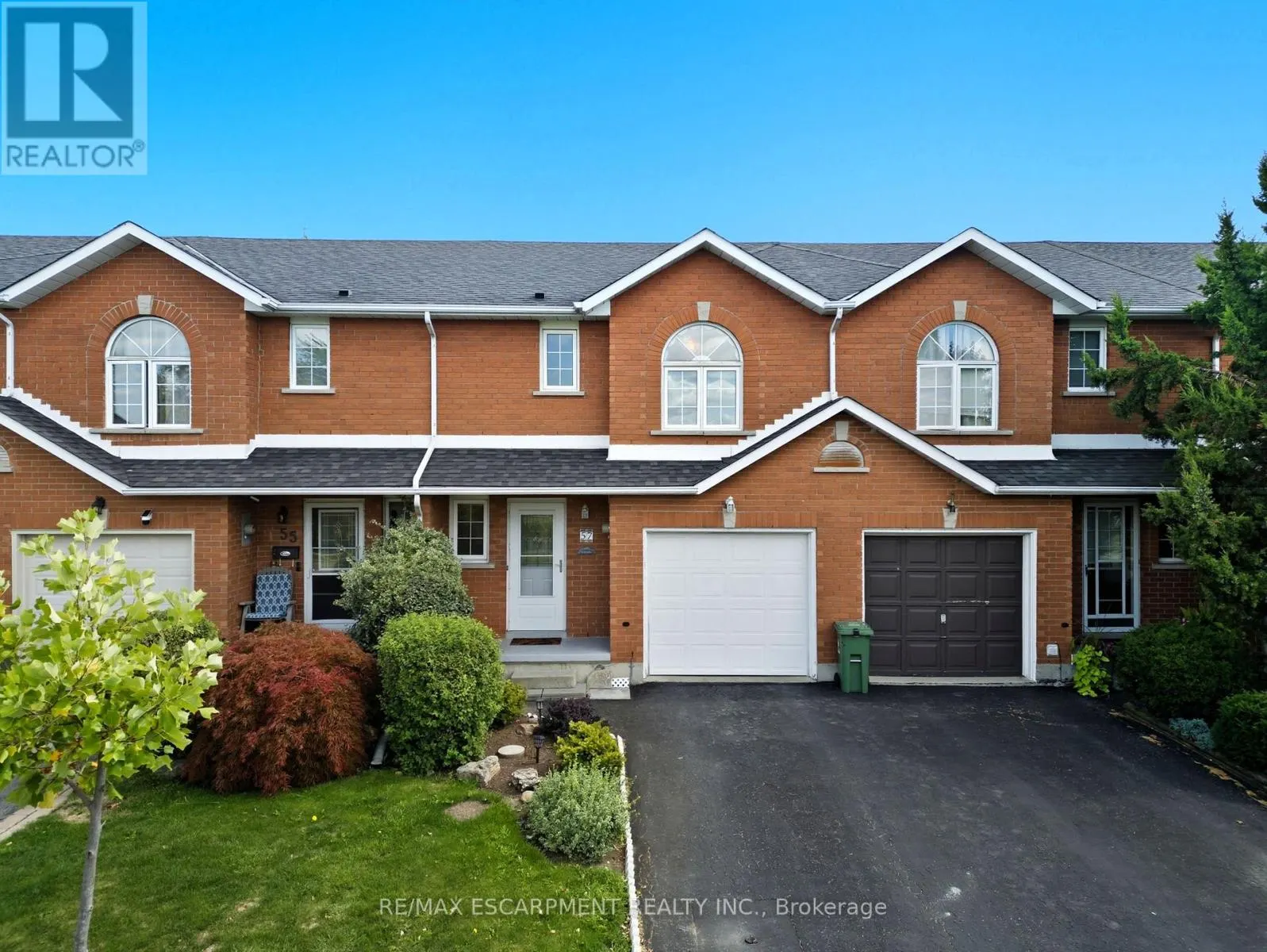57 PINEWOODS DRIVE