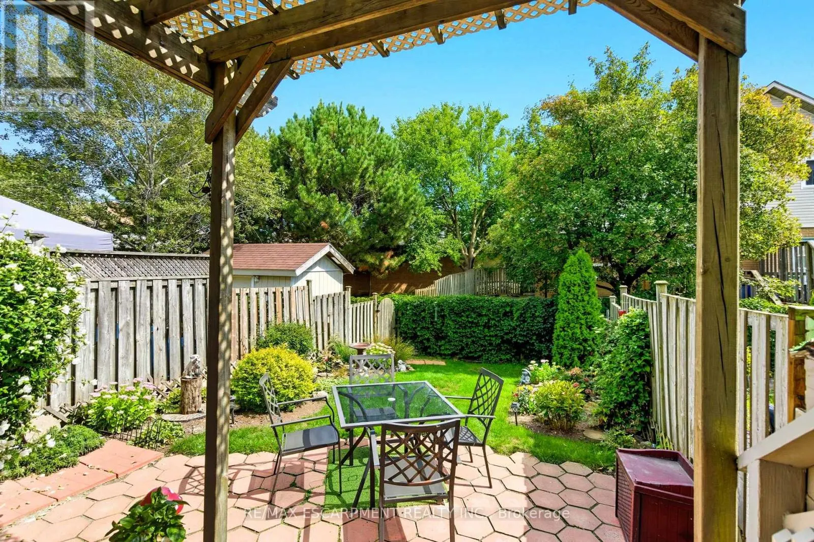 57 PINEWOODS DRIVE