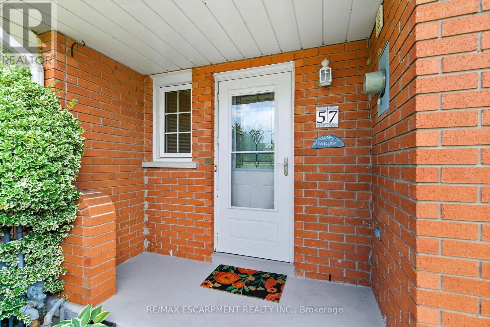 57 PINEWOODS DRIVE