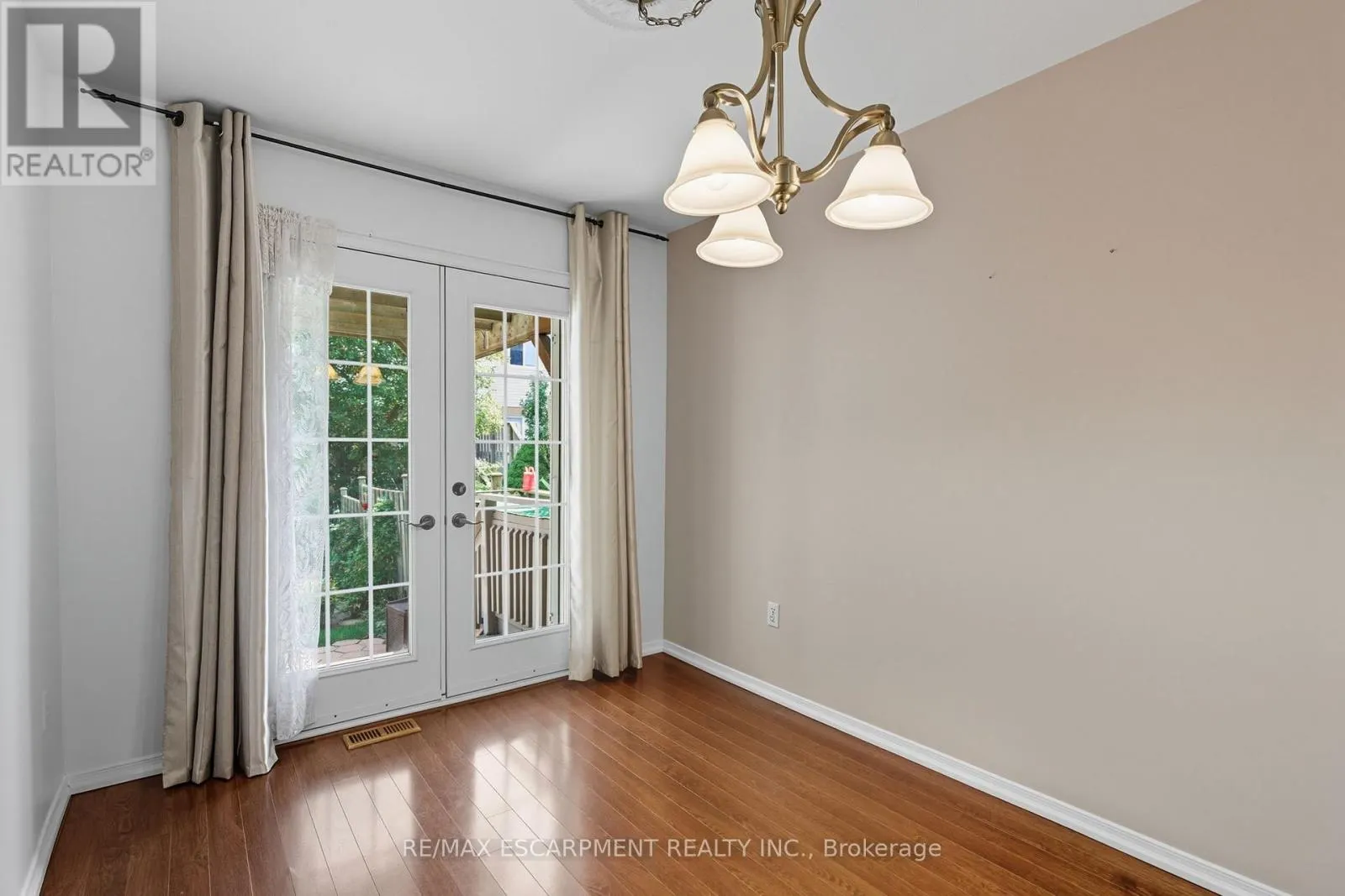 57 PINEWOODS DRIVE