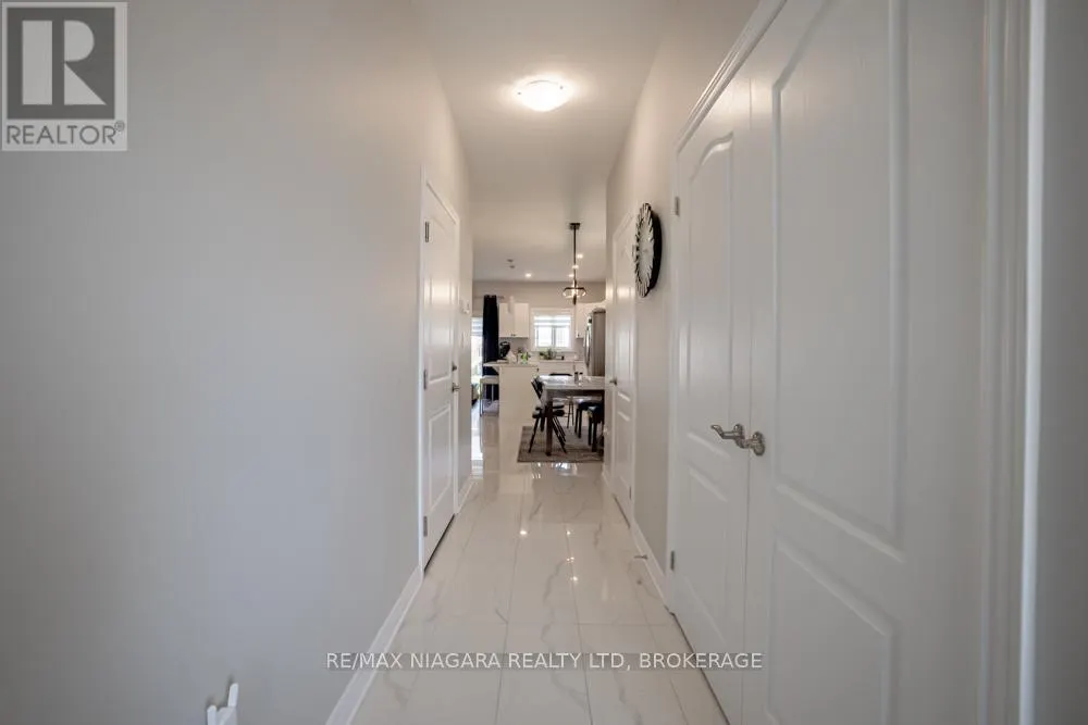16 BOWMAN CRESCENT