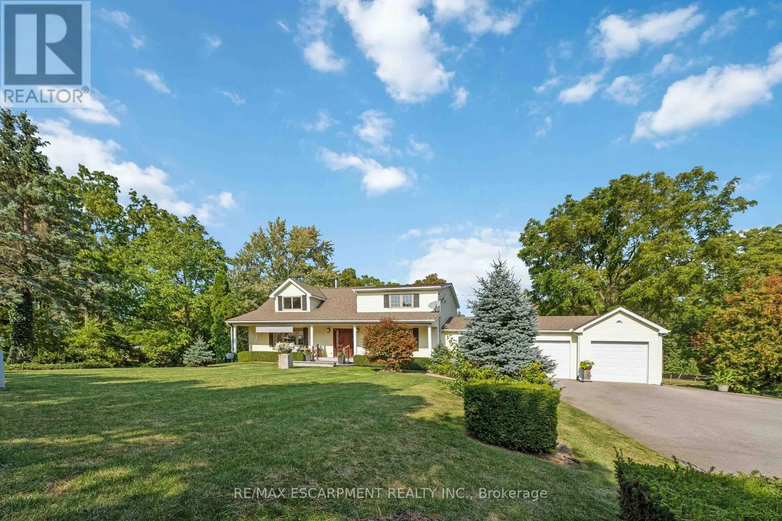 493 RIDGE ROAD E