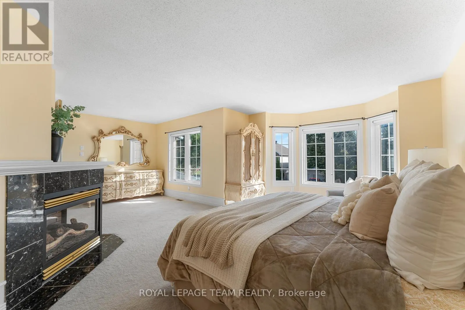 19 BLACK TERN CRESCENT