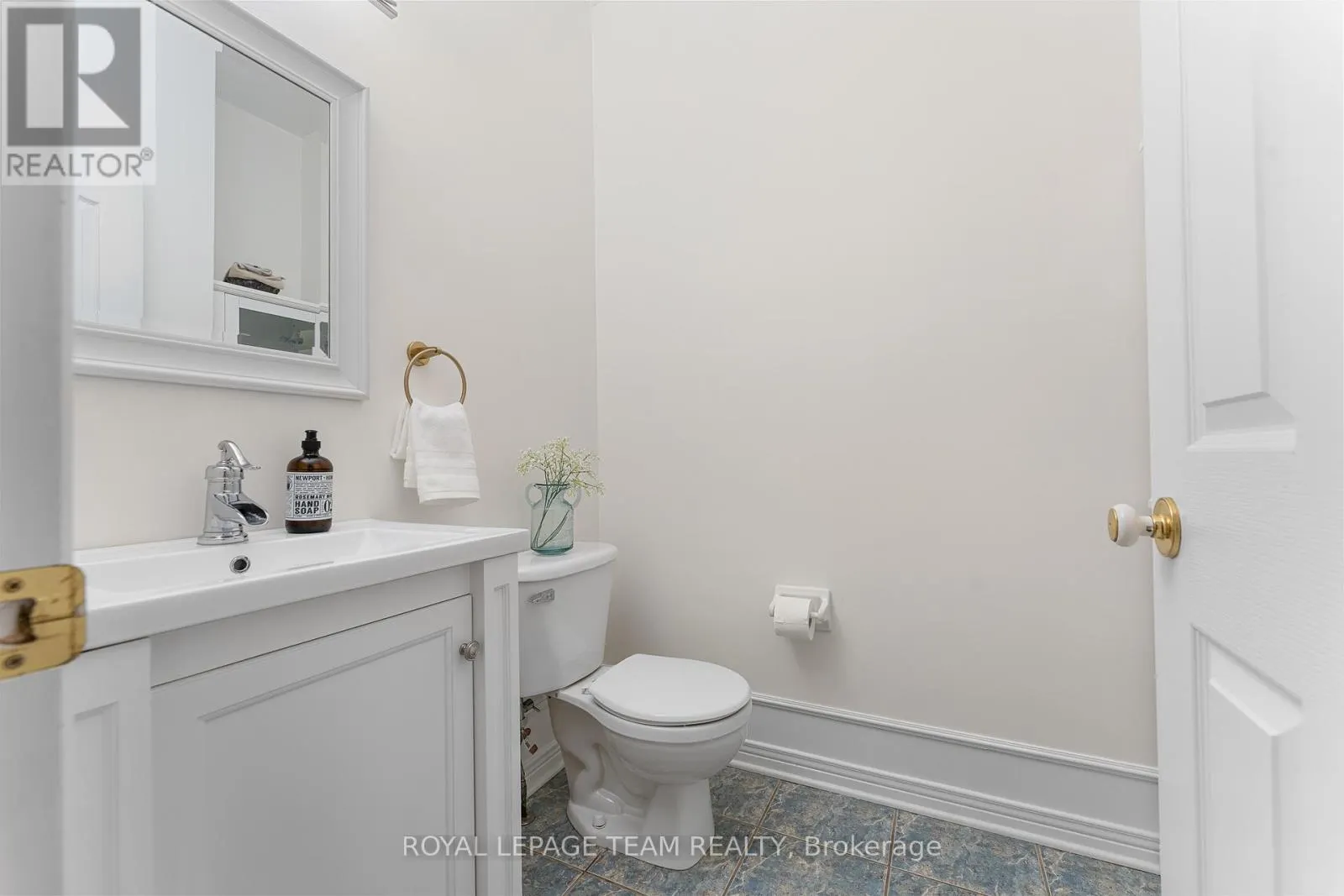 19 BLACK TERN CRESCENT