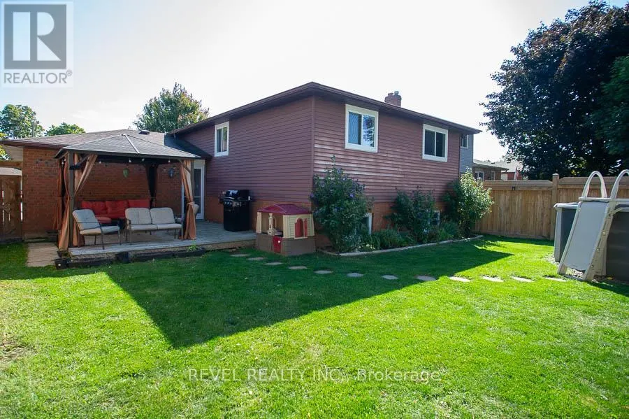 38 LUDLOW CRESCENT