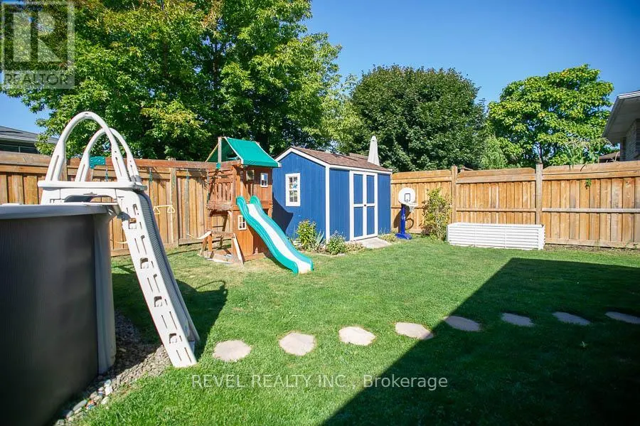 38 LUDLOW CRESCENT