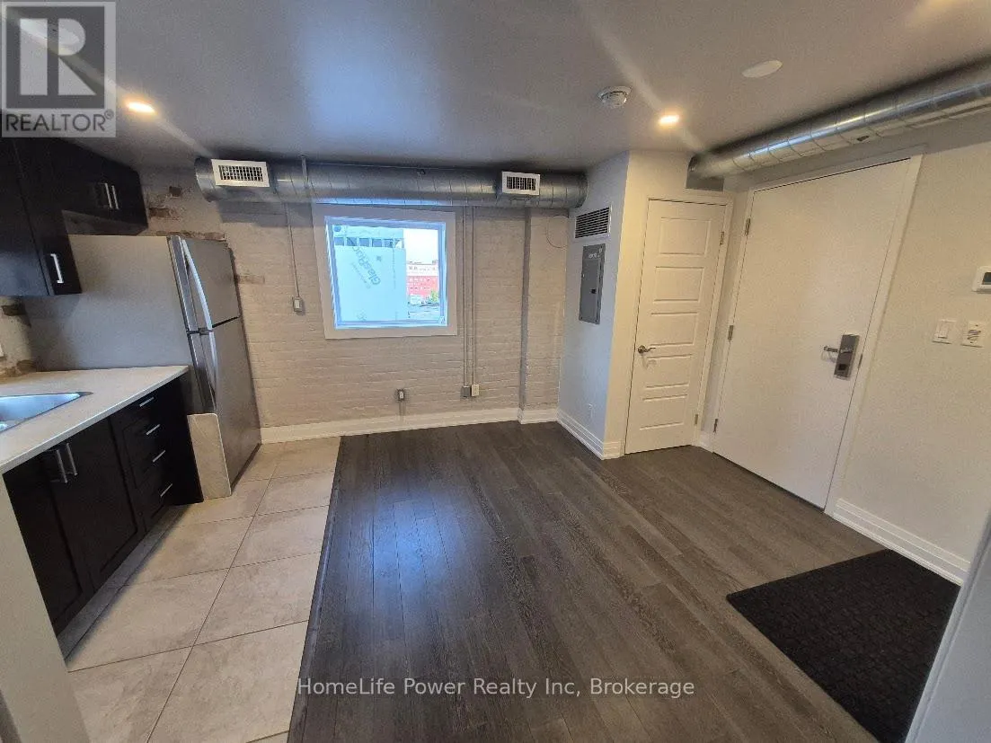 405 - 11 WEST STREET, #405
