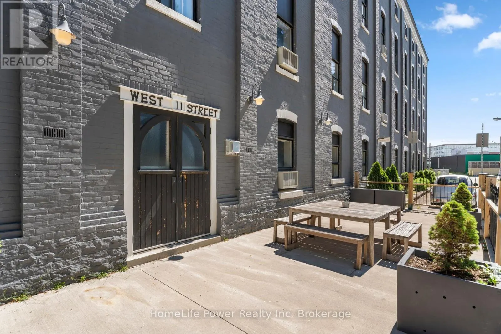 405 - 11 WEST STREET, #405