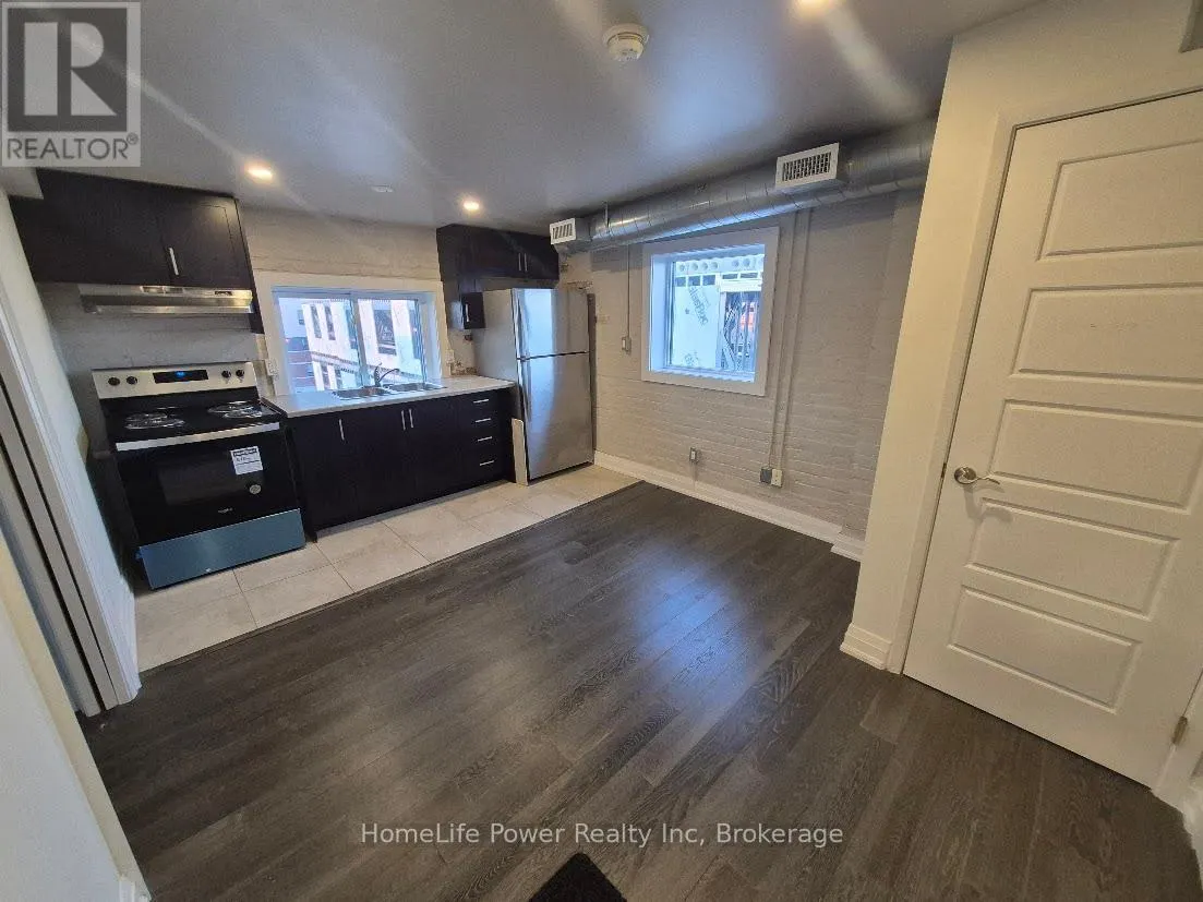 405 - 11 WEST STREET, #405