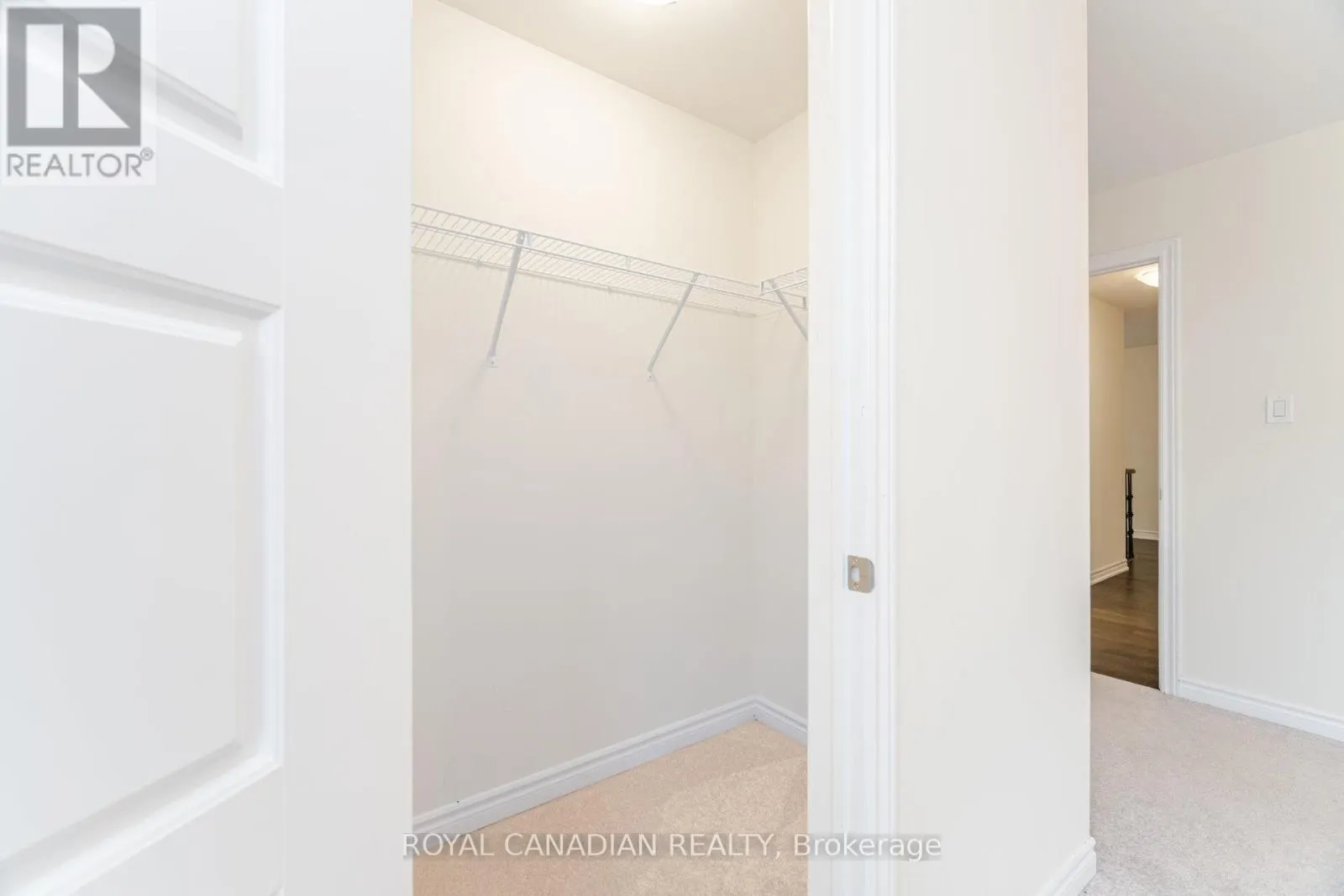 27 BEE CRESCENT