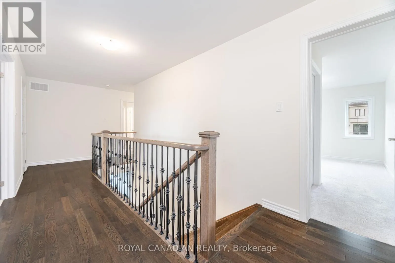 27 BEE CRESCENT