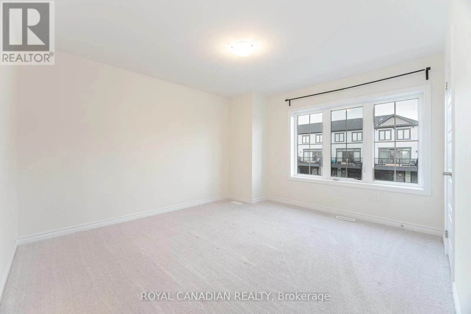 27 BEE CRESCENT