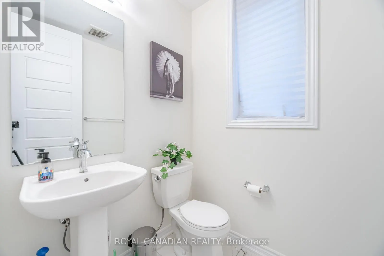 27 BEE CRESCENT