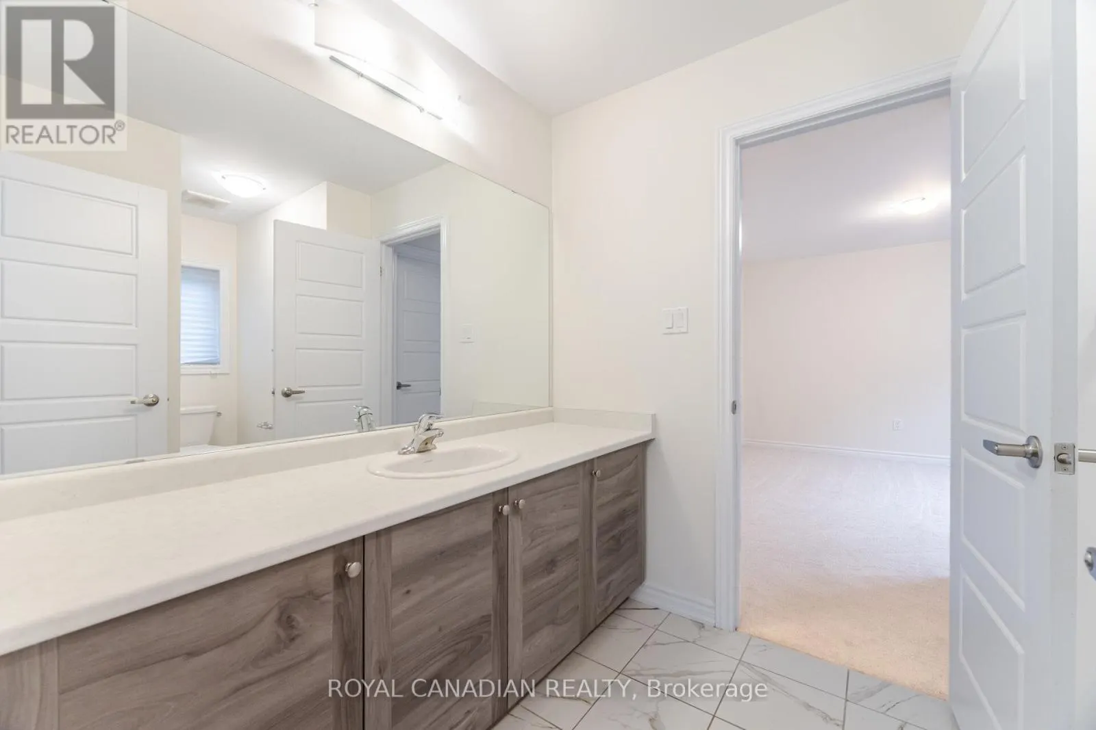 27 BEE CRESCENT