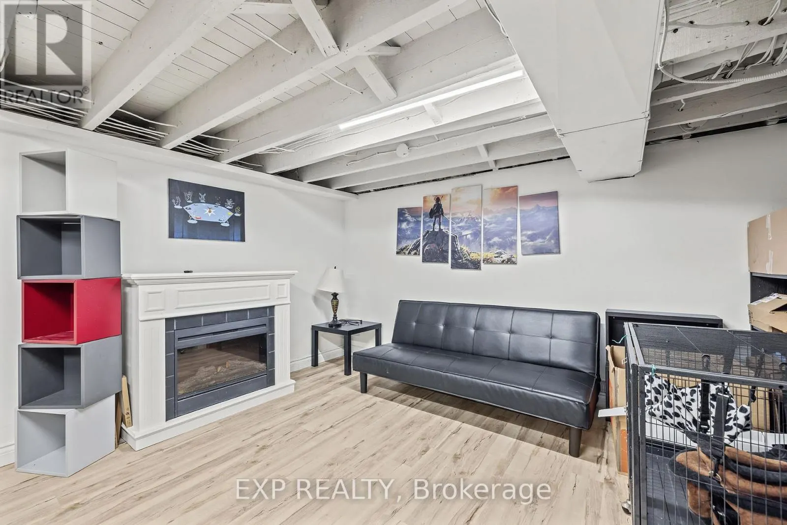 237 VICTORIA ROAD S
