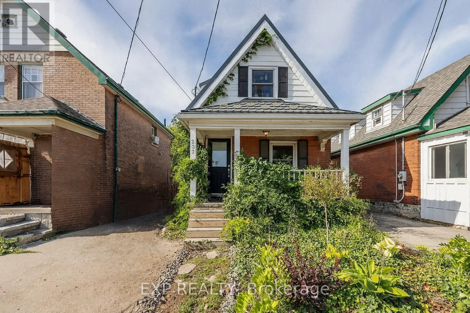 237 VICTORIA ROAD S