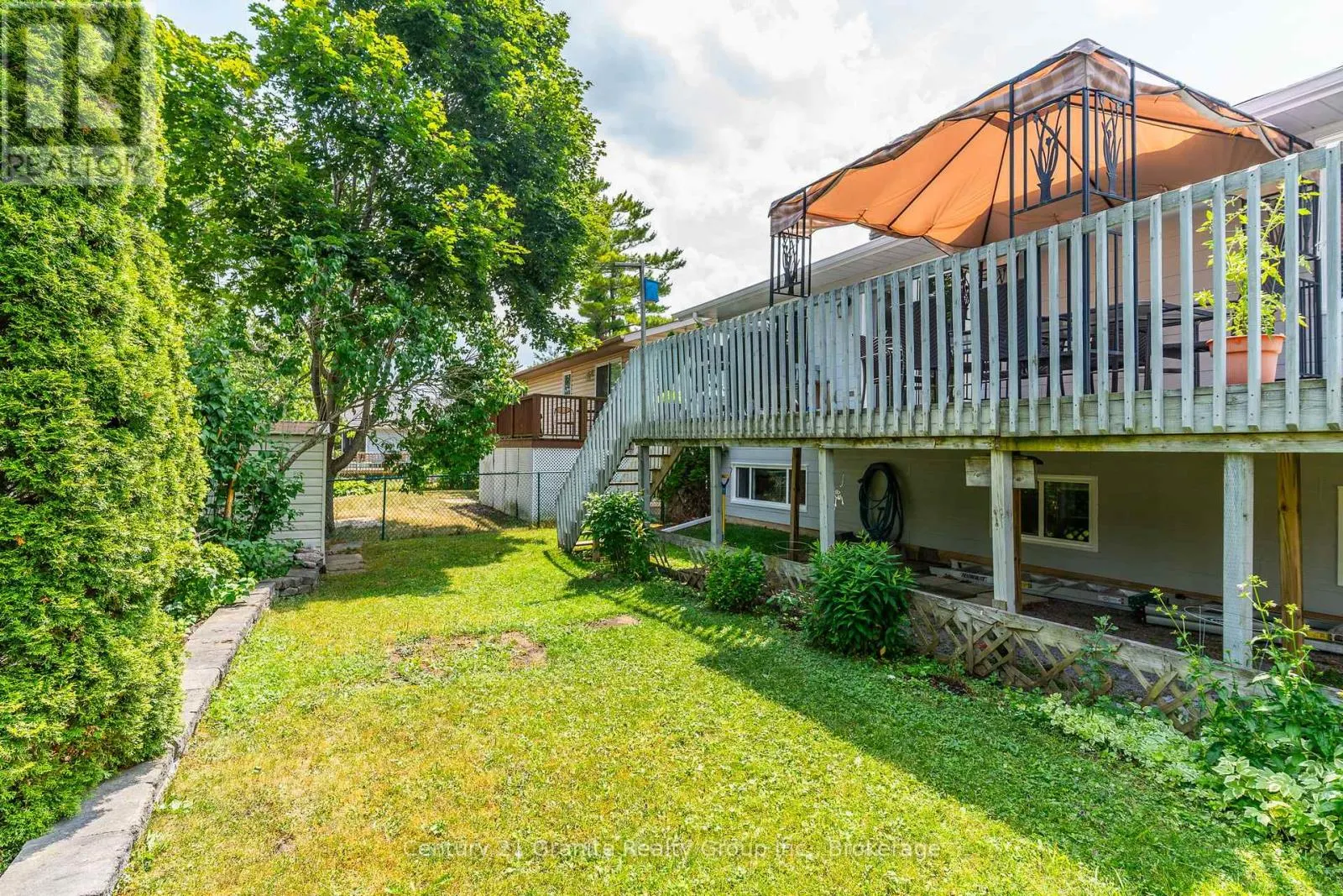 4 BIRCH CRESCENT