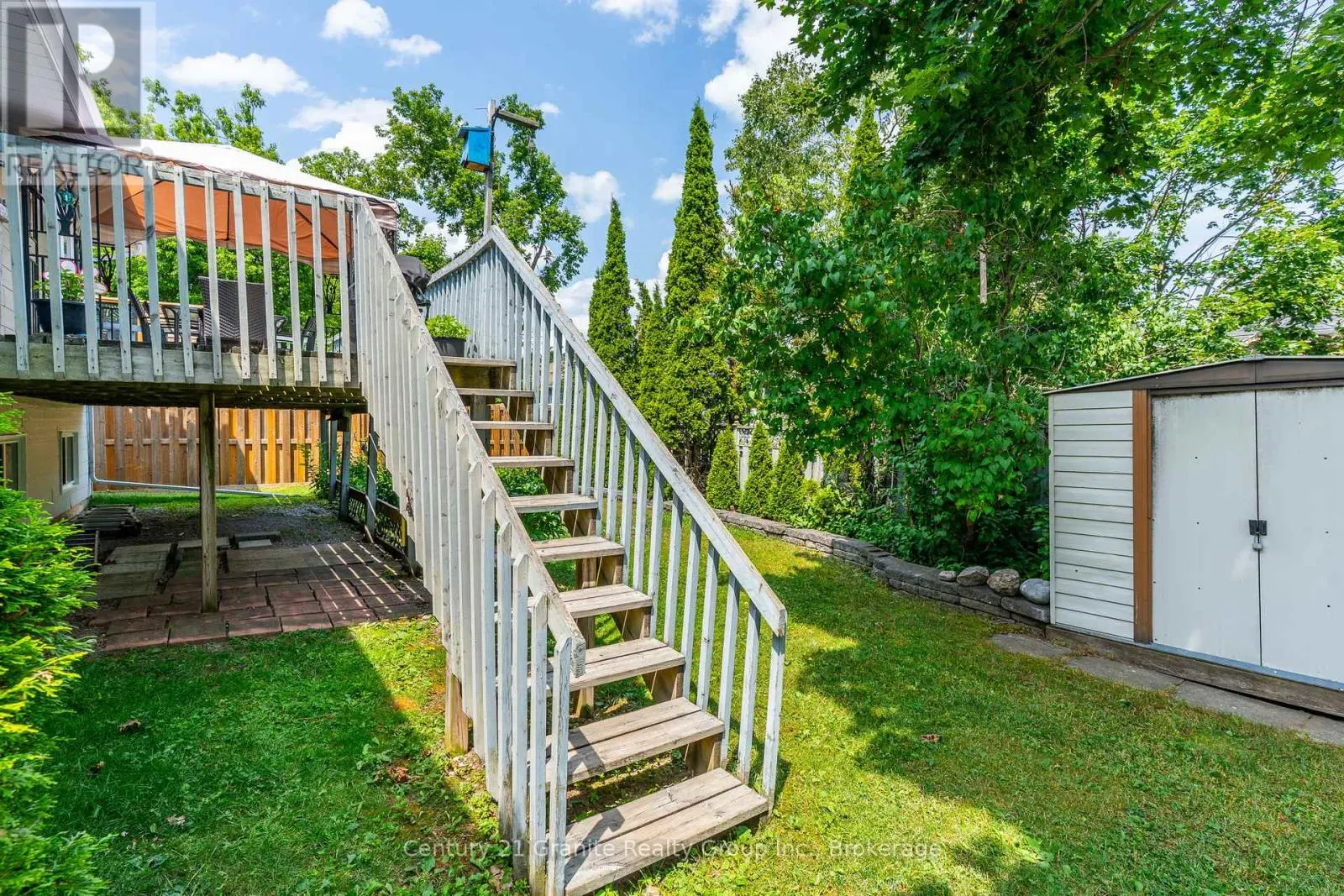 4 BIRCH CRESCENT